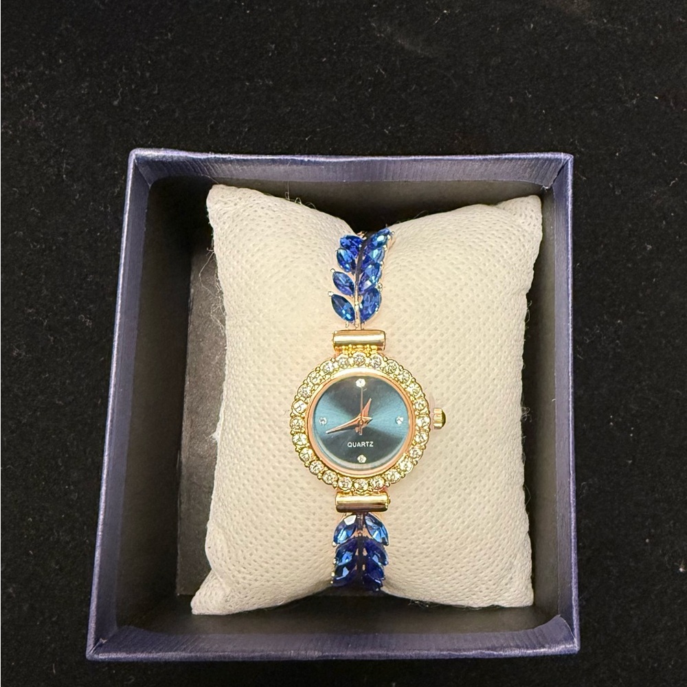 Elegant Blue and Gold Women's Watch
